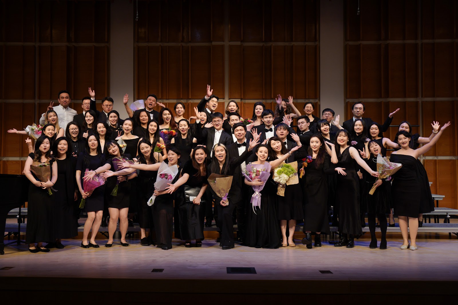 Xinsheng Chinese Choir of New York ensemble photo